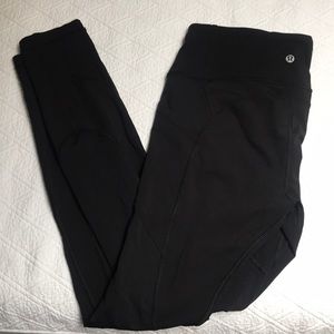 Lululemon All the Right Places EUC Size 8